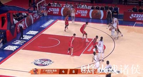 广东五连胜笑傲同城,萨林杰爆砍三十二分,广州拼命还是输给实力差江苏终于开胡止连败,积分榜风云变幻,底层厮杀更暗潮汹涌 广东五连胜笑傲同城,萨林杰爆砍三十二分,广州拼命还是输给实力差江苏终于开胡止连败,积分榜风云变幻,底层厮杀更暗潮汹涌